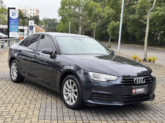 AUDI A4 2.0 TFSI ATTRACTION GASOLINA 4P S TRONIC